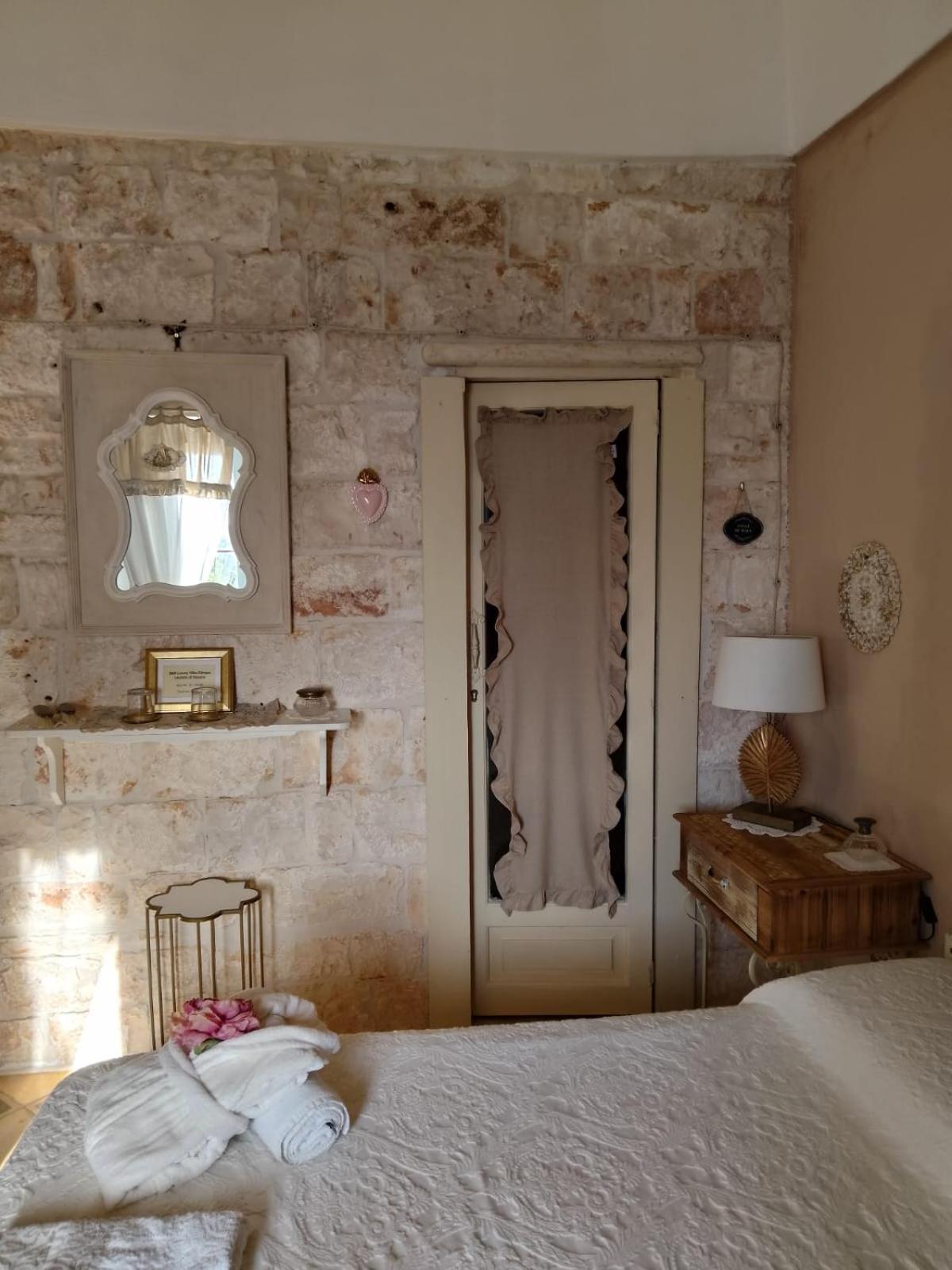 B&B Luxury Villa Olimpia Home Restaurant Selva Di Fasano Bilik gambar